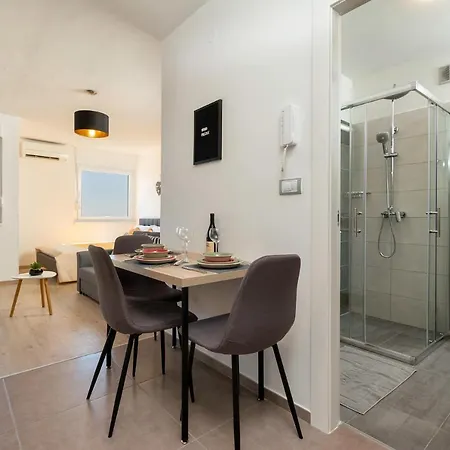 Apartman Vita * פולה