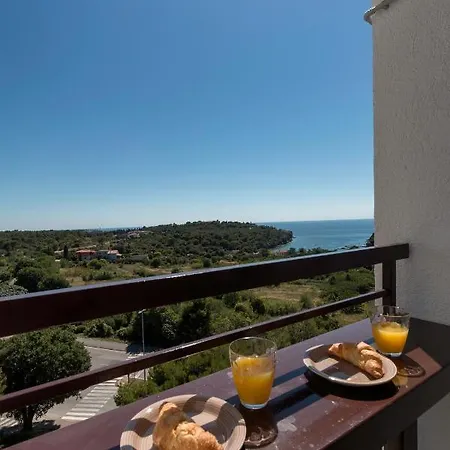 Apartman Vita דירה
